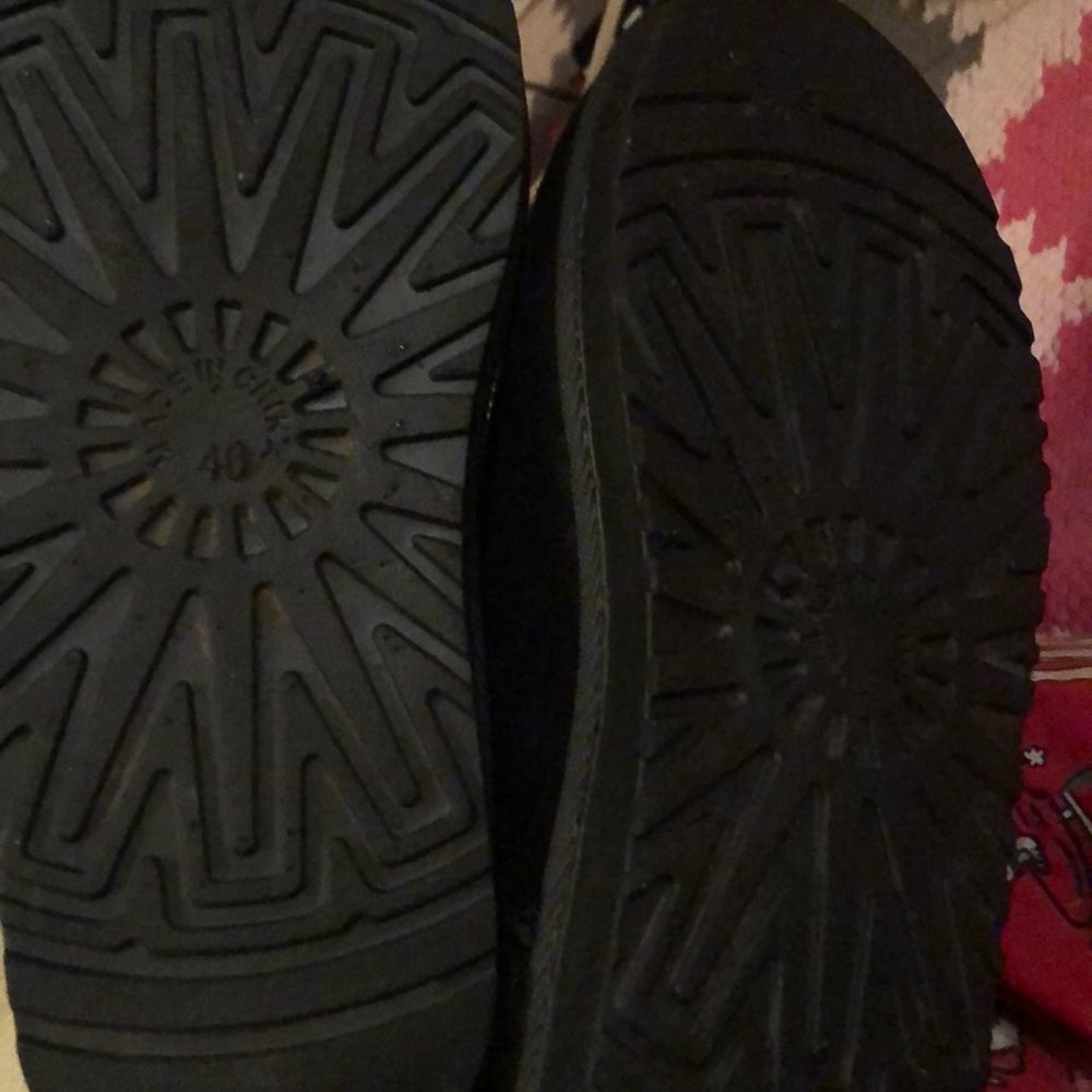 Boots - Picture 3 of 3